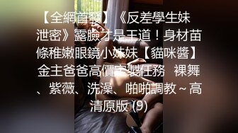 老婆39码的脚将我的鸡巴包起来撸