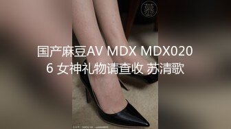 淫妻 你好厉害 看到出来老婆没有完全放开 有点手不知往哪里放 小哥哥在老婆身体奋力的耕耘 记录下他们美的一刻