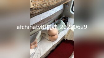  大奶黑丝全程露脸女模特魅惑十足，给纹身小哥交大鸡巴，主动上位风骚的大屁股