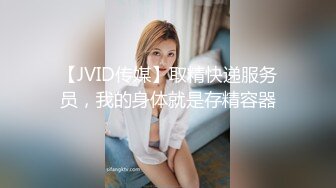 有这样的女朋友在身边.你还有心思工作吗？-半雪